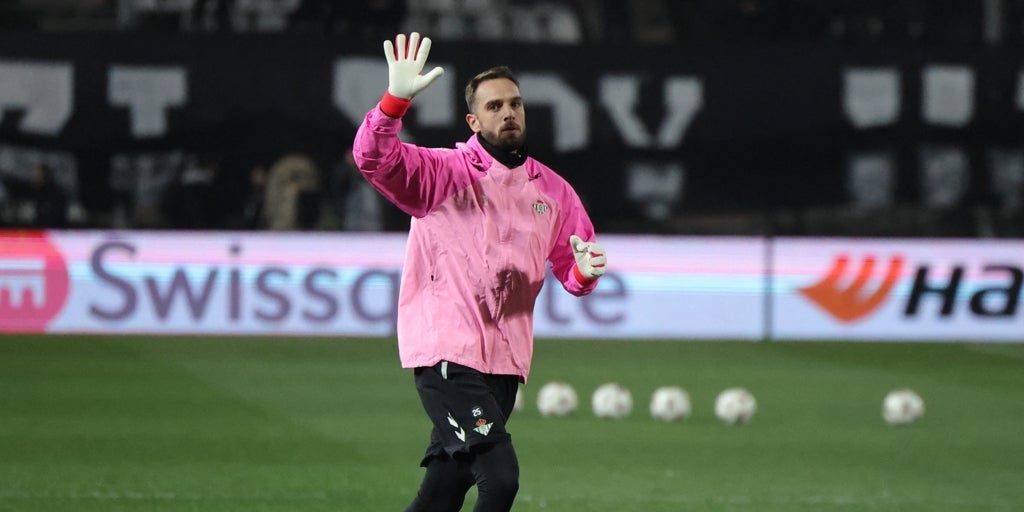 Abde y Pau López, los jugadores que regresaron en el Betis