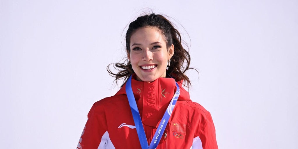 Se esfuma el sueño de Eileen Gu: la superestrella del esquí acrobático que se gana la vida como modelo