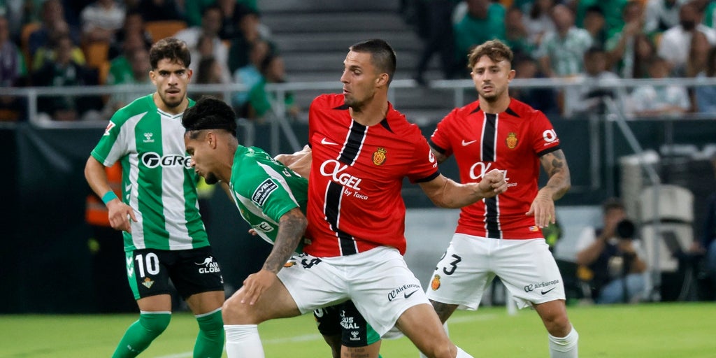 Tras casi seis meses, la plantilla del Mallorca alcanza un acuerdo por las primas, justo antes de recibir al Betis