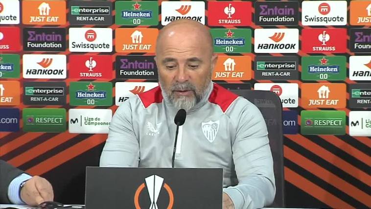 Sampaoli: "Me tocó venir para suplir a un buen entrenador porque el fútbol no respalda"