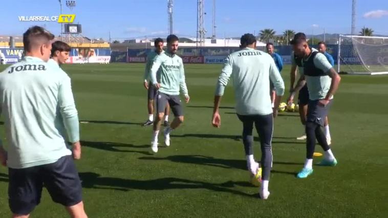 El Villarreal sigue preparando el partido de este sábado ante el Valladolid