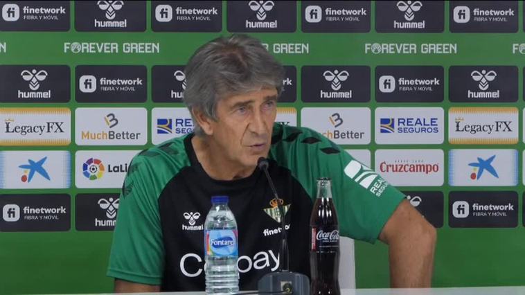 Pellegrini: "El equipo no se ha caído nunca, pero la ilusión tiene que ir de la mano de la realidad"