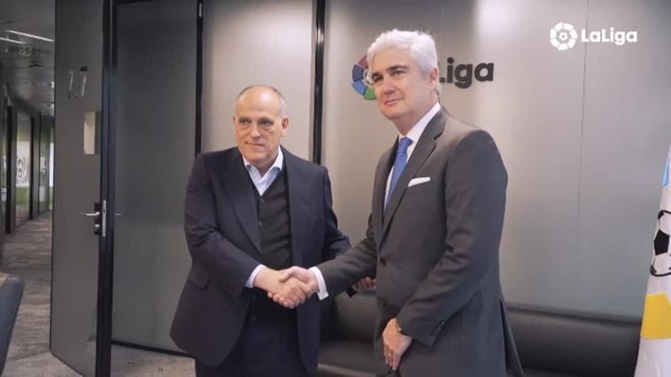 Tebas recibe al embajador brasileño para reafirmar el "compromiso de LaLiga contra el racismo"