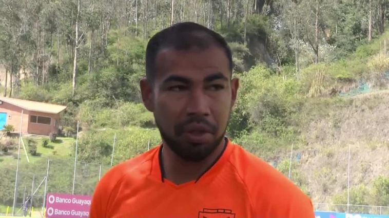 Jugadores ecuatorianos resaltan la armonía del equipo antes de enfrentar a Chile