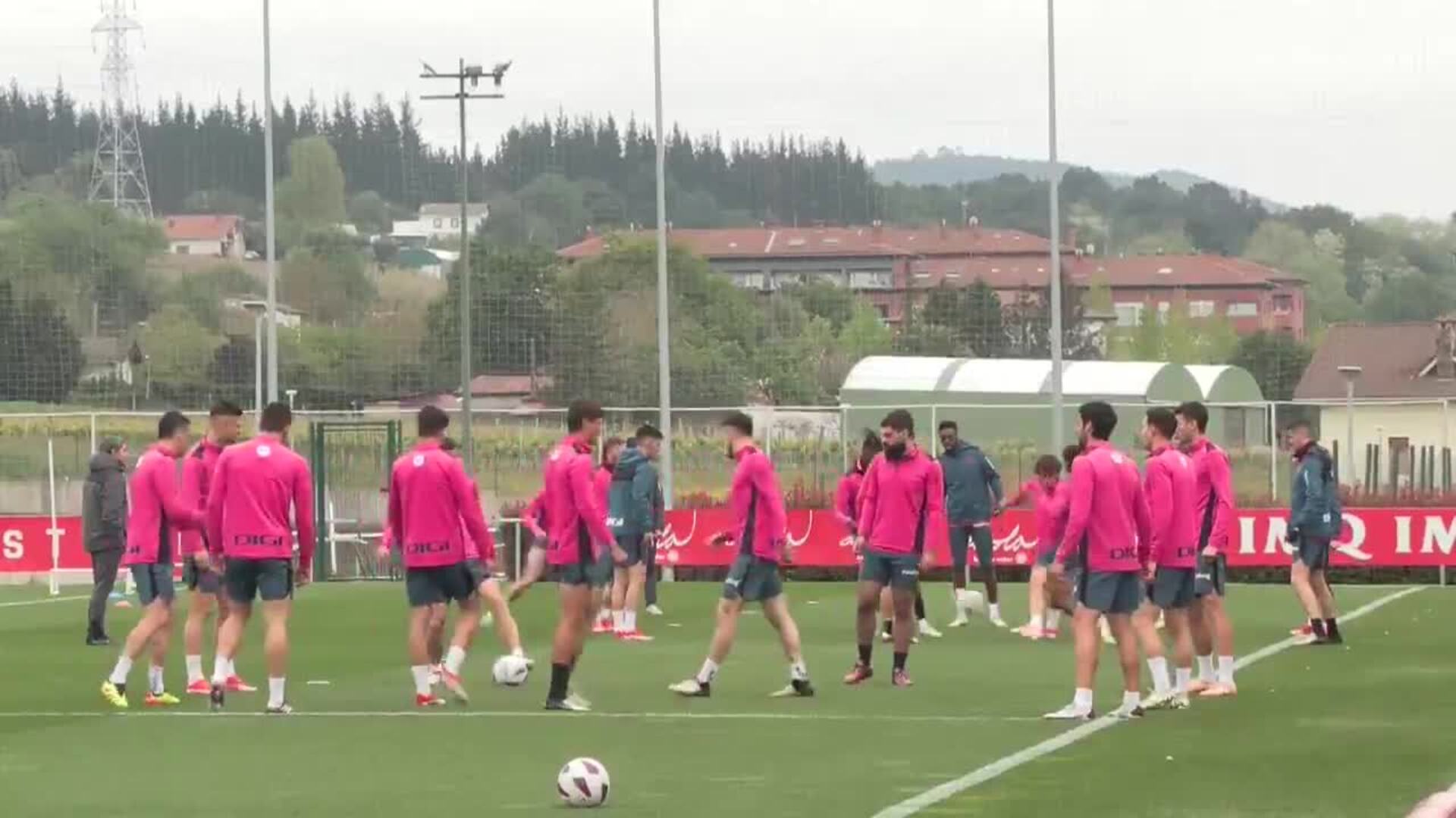 El Athletic Club prepara el decisivo encuentro de LaLiga ante el Atlético de Madrid