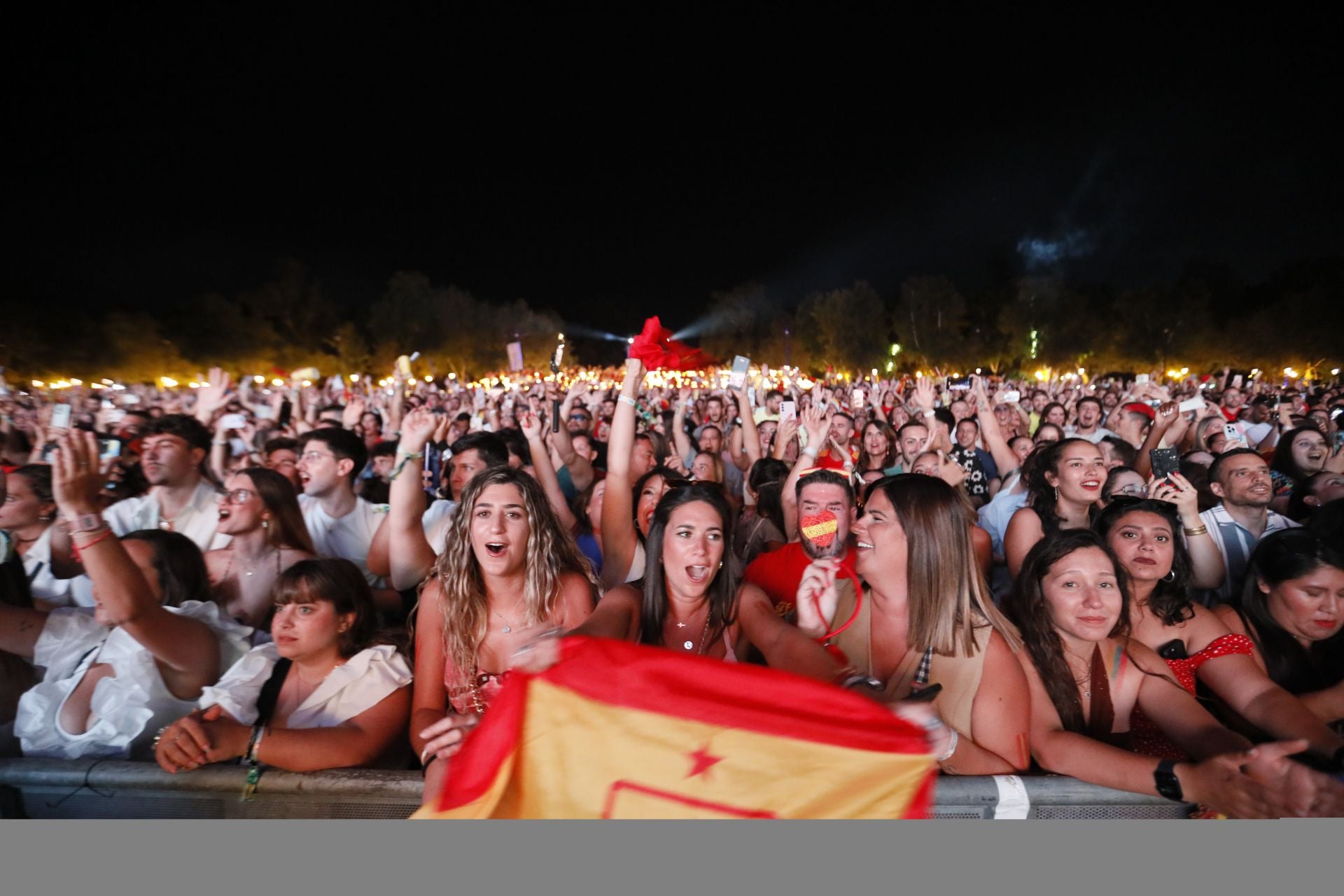 La ciudad de Sevilla explotaba de emoción tras el gol de Oyarzabal, que a la postre nos daba el título