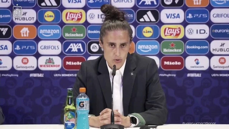 Tomé apunta que el trabajo y el talento de sus futbolistas es lo que les ha permitido remontar ante Italia