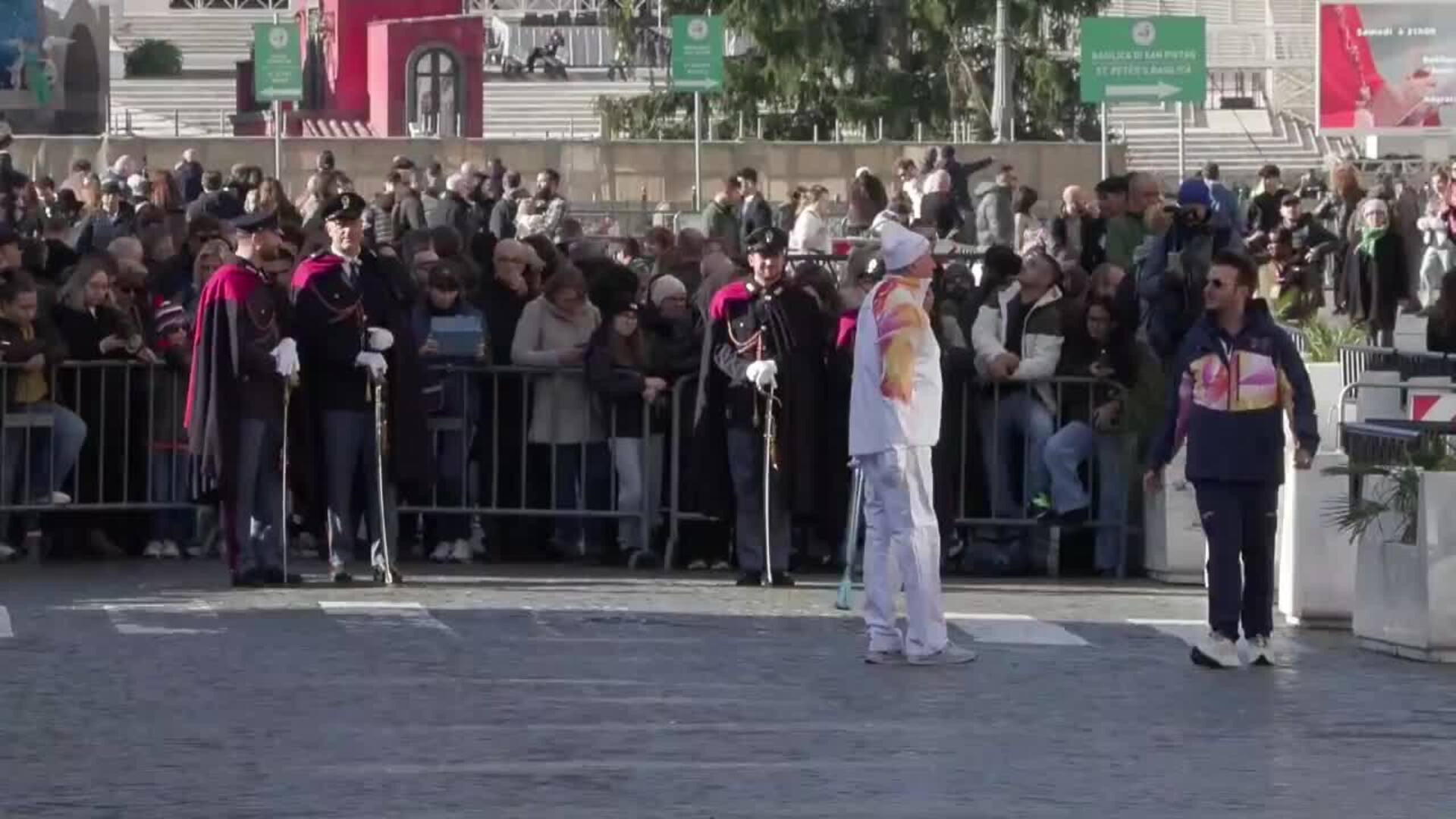 La antorcha olímpica emprende su trayecto de 62 días por todo Italia