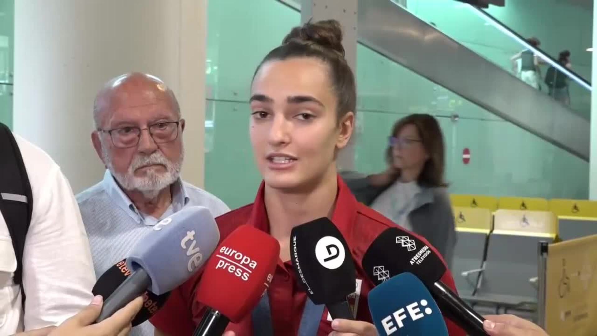 Las campeonas olímpicas de waterpolo llegan a Barcelona