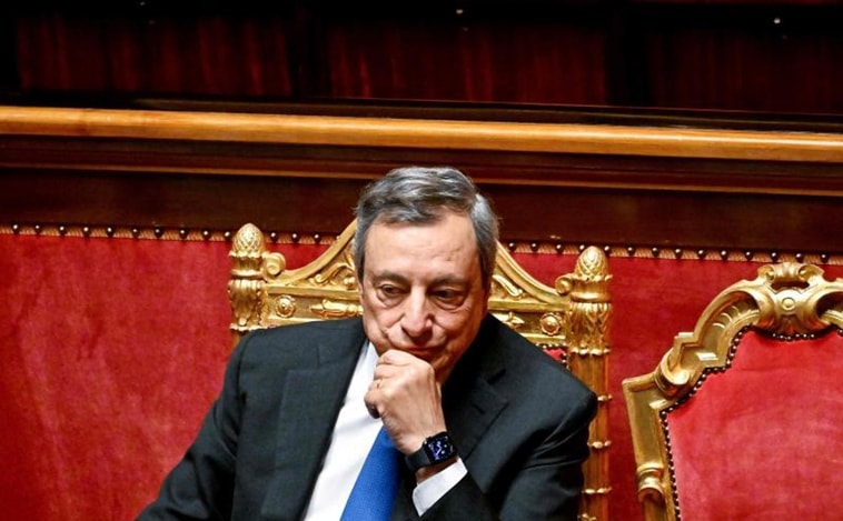 La dimisión de Draghi dispara la prima de riesgo italiana y supera ya a la de Grecia