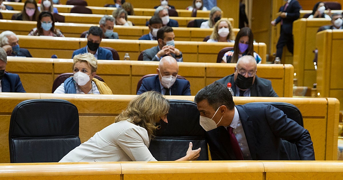 Sánchez mete a Bruselas en una ducha escocesa para salvarse de la quema energética