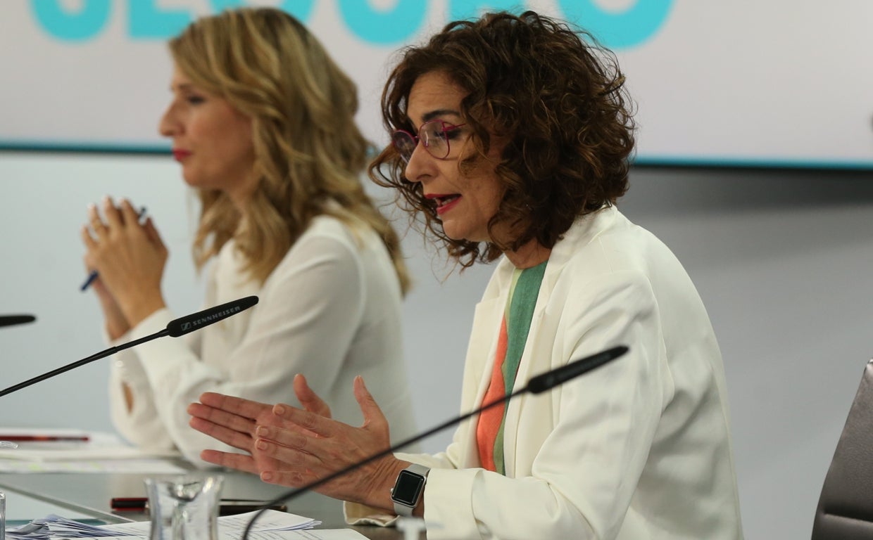 La reforma laboral de Díaz olvida a los funcionarios, con una temporalidad un 64% mayor que en el sector privado