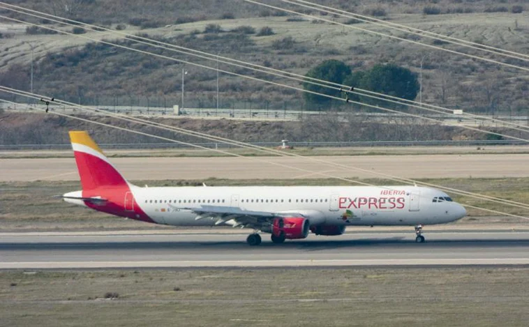 Iberia Express lamenta las exigencias «desproporcionadas» de USO y su decisión de seguir con la huelga