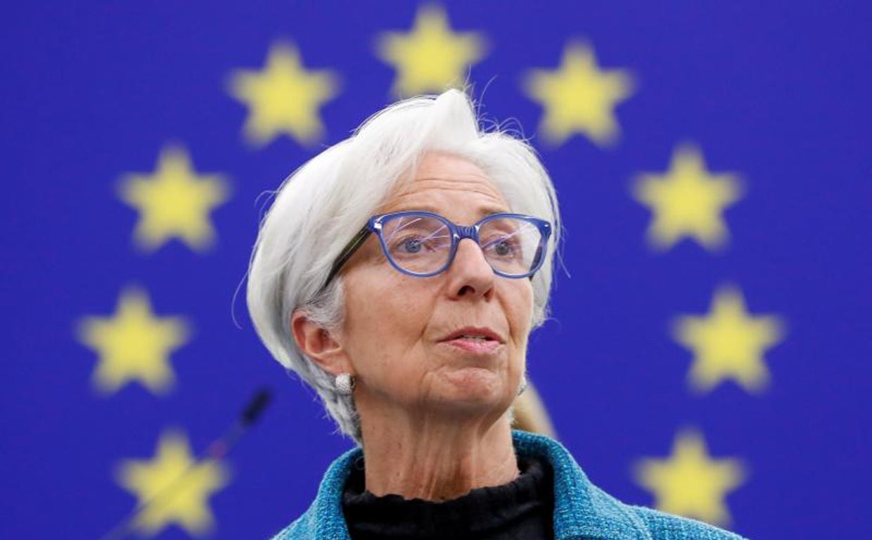 El BCE acomete una subida histórica de los tipos de interés del 0,75% para frenar la inflación