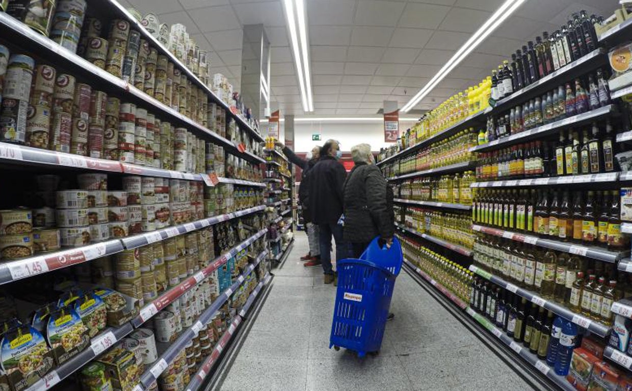 Los recaudación por IVA ha crecido en los primeros 7 meses del año un 20,8% por un 45% del IRPF