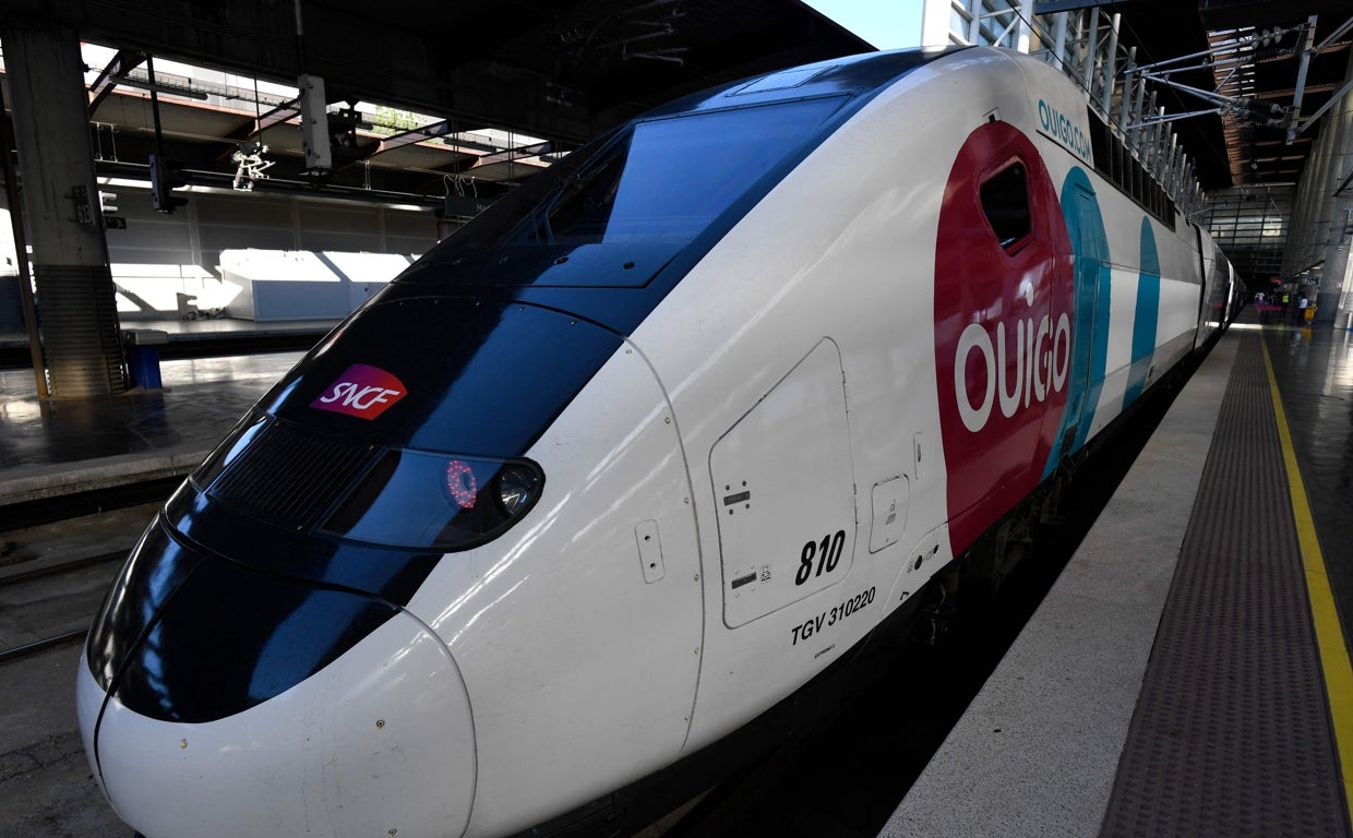 Renfe refuerza con 45.000 plazas el Avlo ante la llegada del tren de bajo coste de Ouigo a Valencia