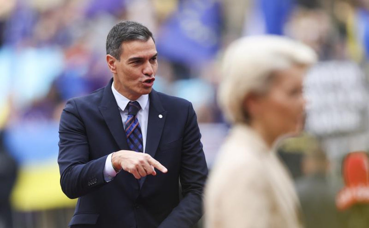 El presidente del Gobierno, Pedro Sánchez, y la presidenta de la Comisión Europea, Ursula von der Leyen