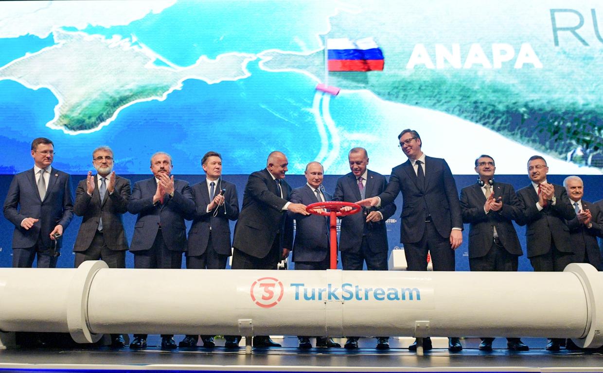 El gasoducto Turk Stream, inaugurado por Putin y Erdogan en 2020, es una prueba del papel estratégico que puede jugar Turquía, pero también de su dependencia de Moscú