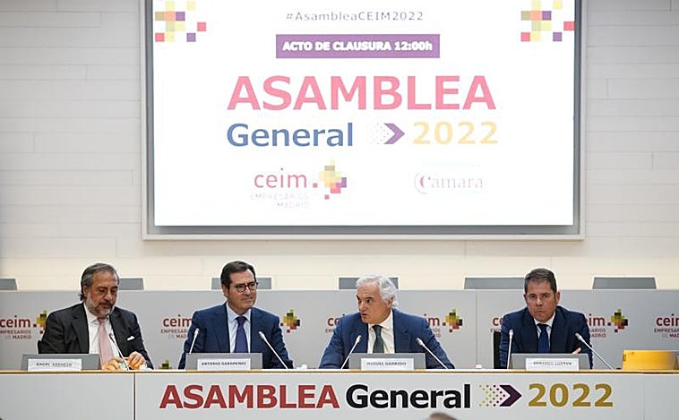 La patronal madrileña cierra filas con Garamendi en las elecciones de la CEOE