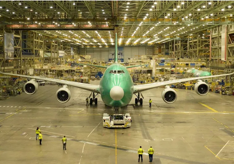 Adiós a la «Reina de los Cielos»: el último 747 de la historia sale de la fábrica de Boeing