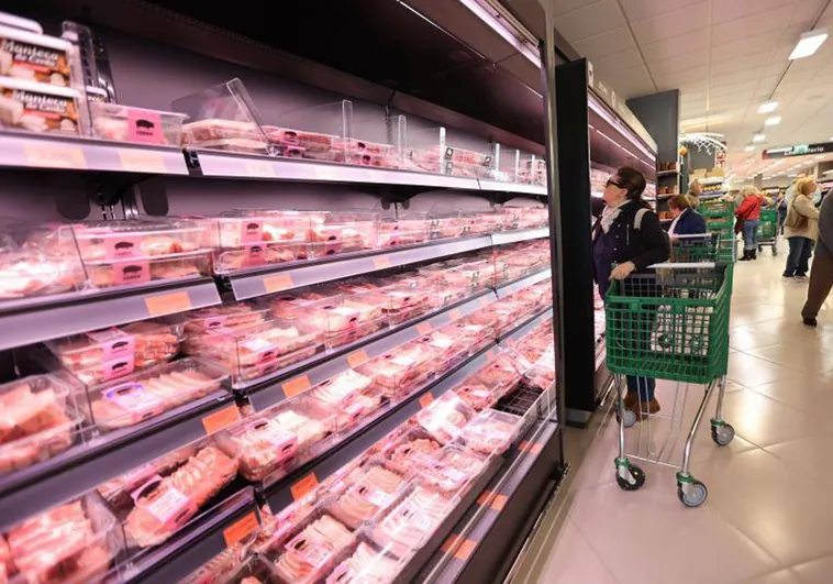 Sánchez promete «contener» el precio de los alimentos: ¿cuáles han subido más este año?