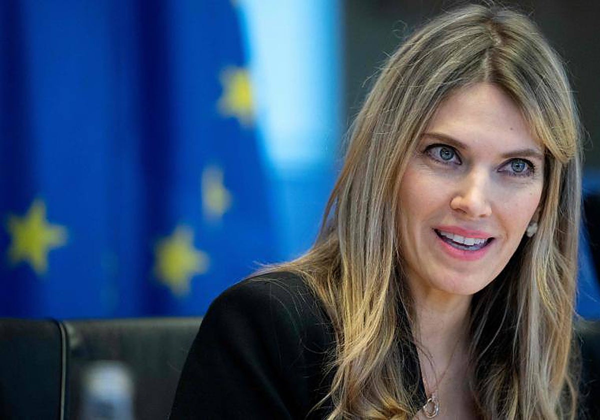 Eva Kaili y la suerte de la bella