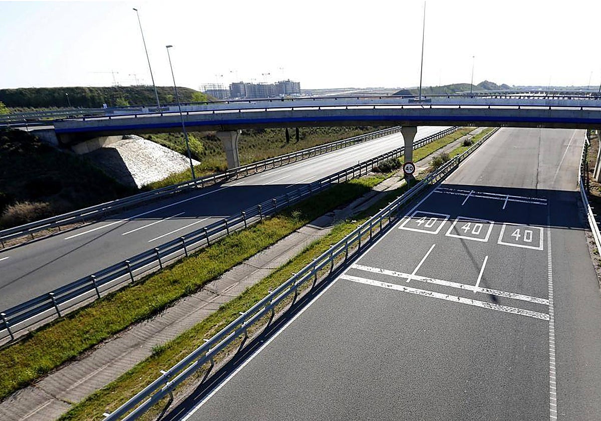 Vista de la R-2, una de las autopistas quebradas