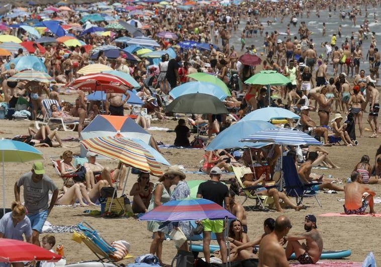 Los turistas españoles gastaron más que nunca en verano por la inflación