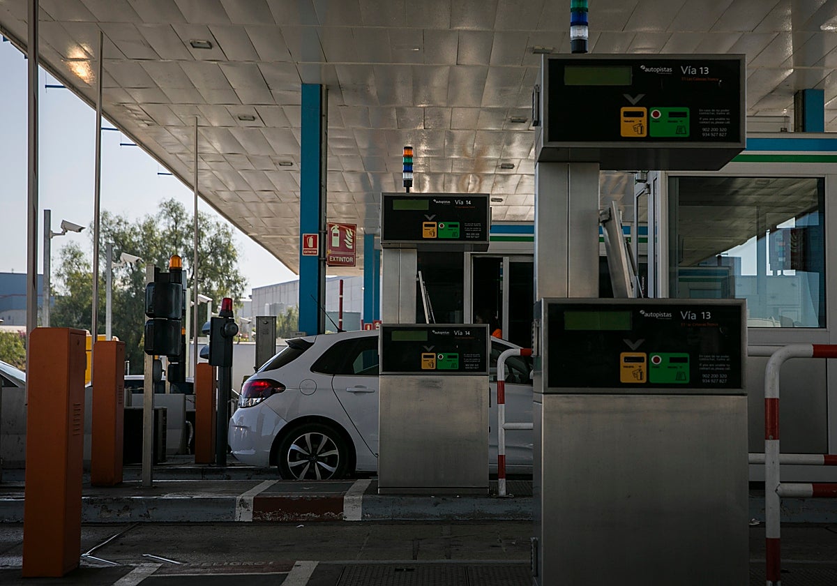 El Gobierno limita al 4% la subida de los peajes de las autopistas en 2023