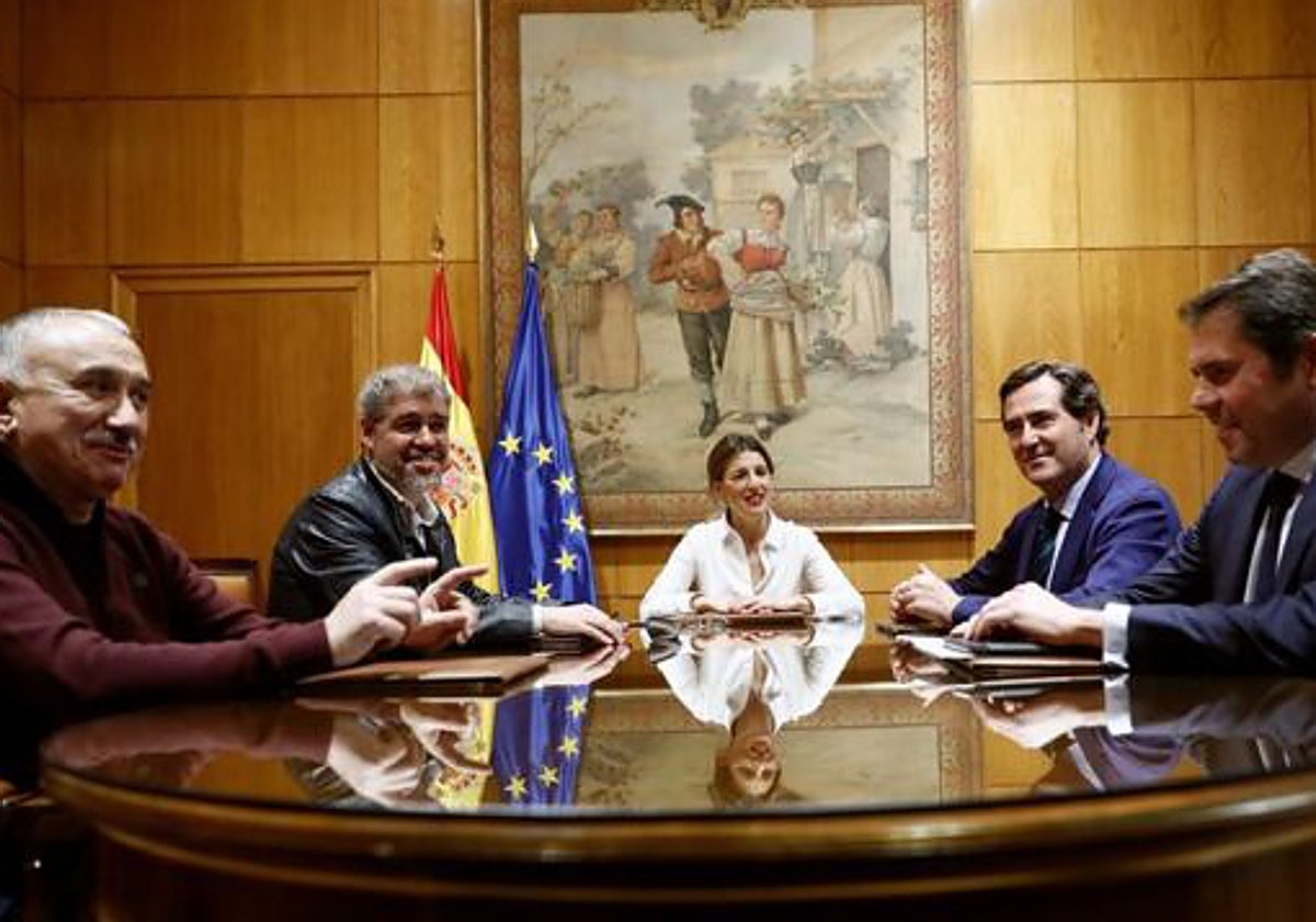 Álvarez, Sordo, Díaz, Garamendi y Cuerva, de izquierda a derecha