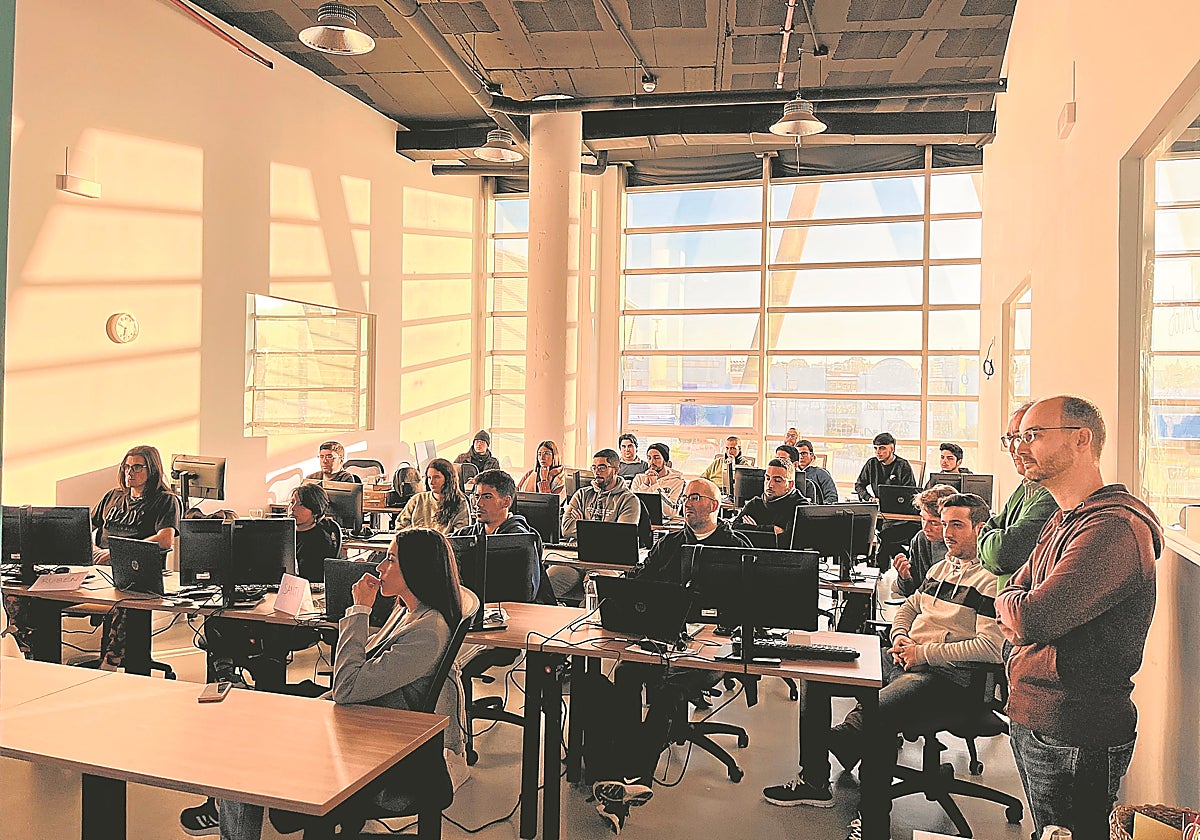 Los alumnos de la startup cobran un sueldo a la vez que reciben la formación