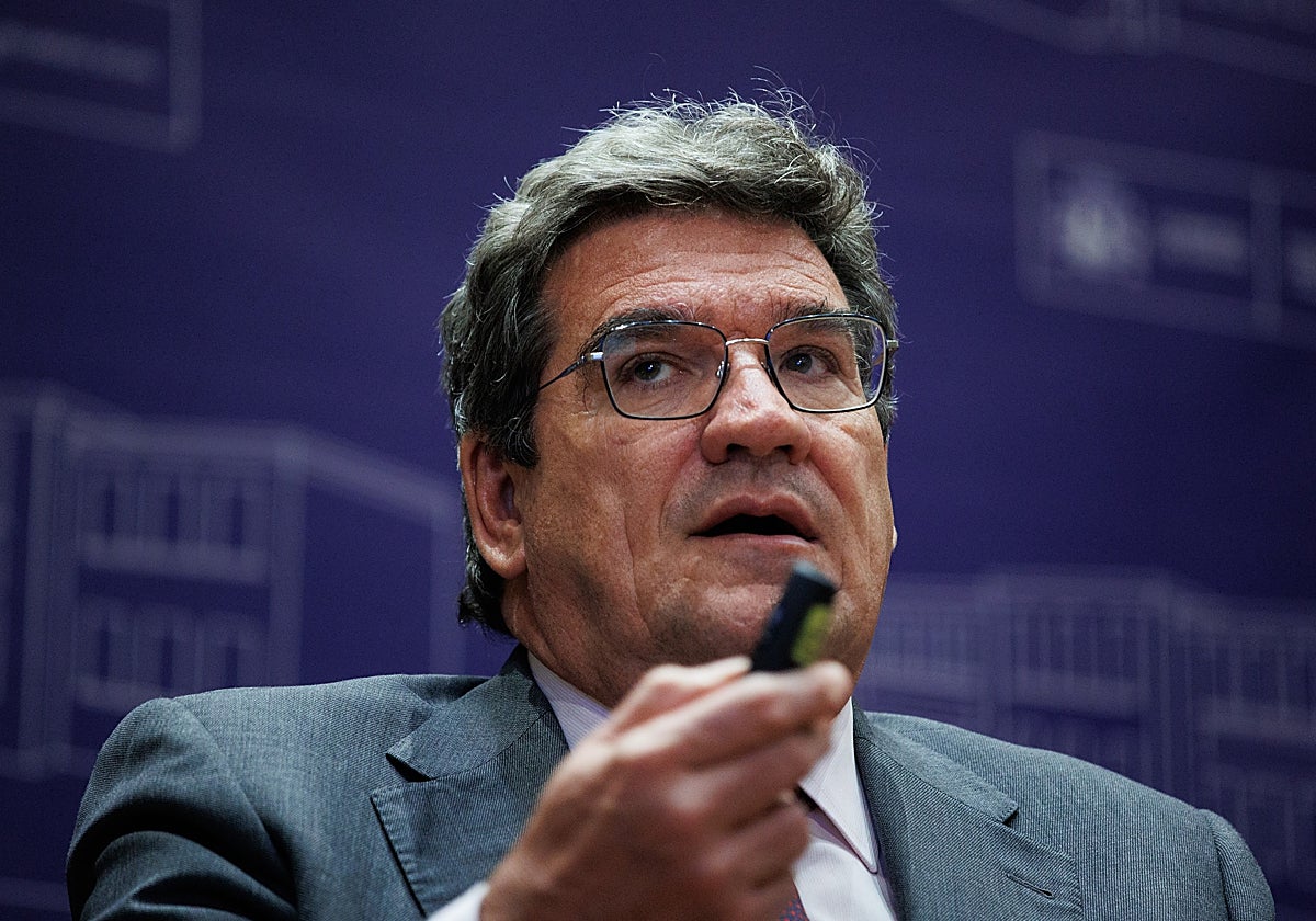 El ministro de Inclusión, Seguridad Social y Migraciones, José Luis Escriv