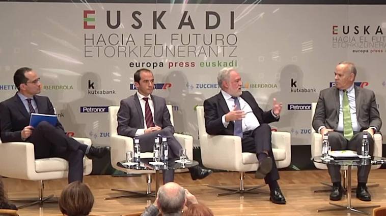 'Euskadi hacia el futuro' aborda las estrategias para una industria verde y competitiva