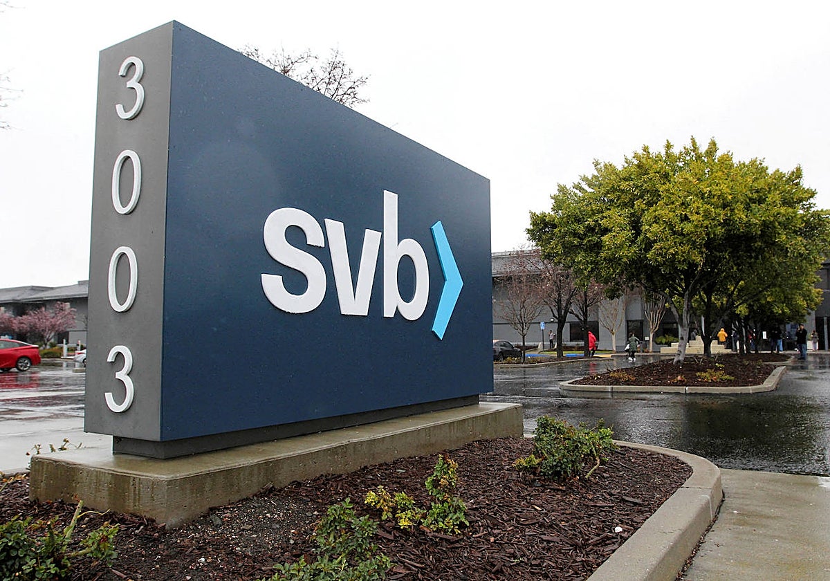 El logo del SVB en su sede central en California
