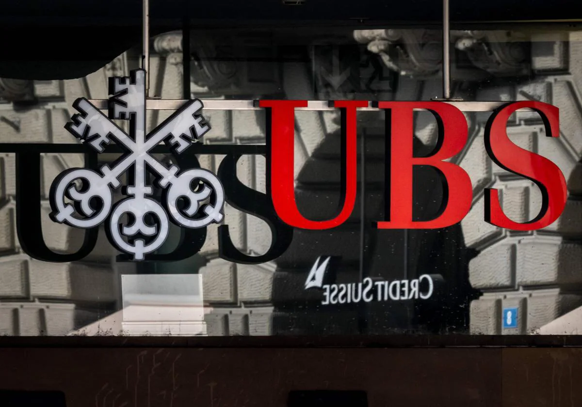 UBS lanza una oferta de compra de Credit Suisse.