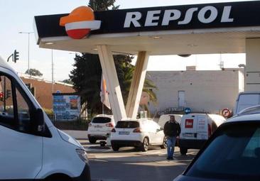Repsol avisa y da la fecha del fin del descuento de 10 céntimos en la gasolina y el diésel