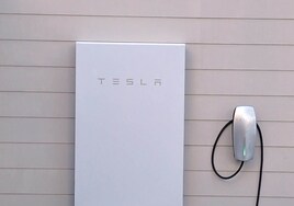 Tesla vende en España su batería doméstica por unos 10.000 euros