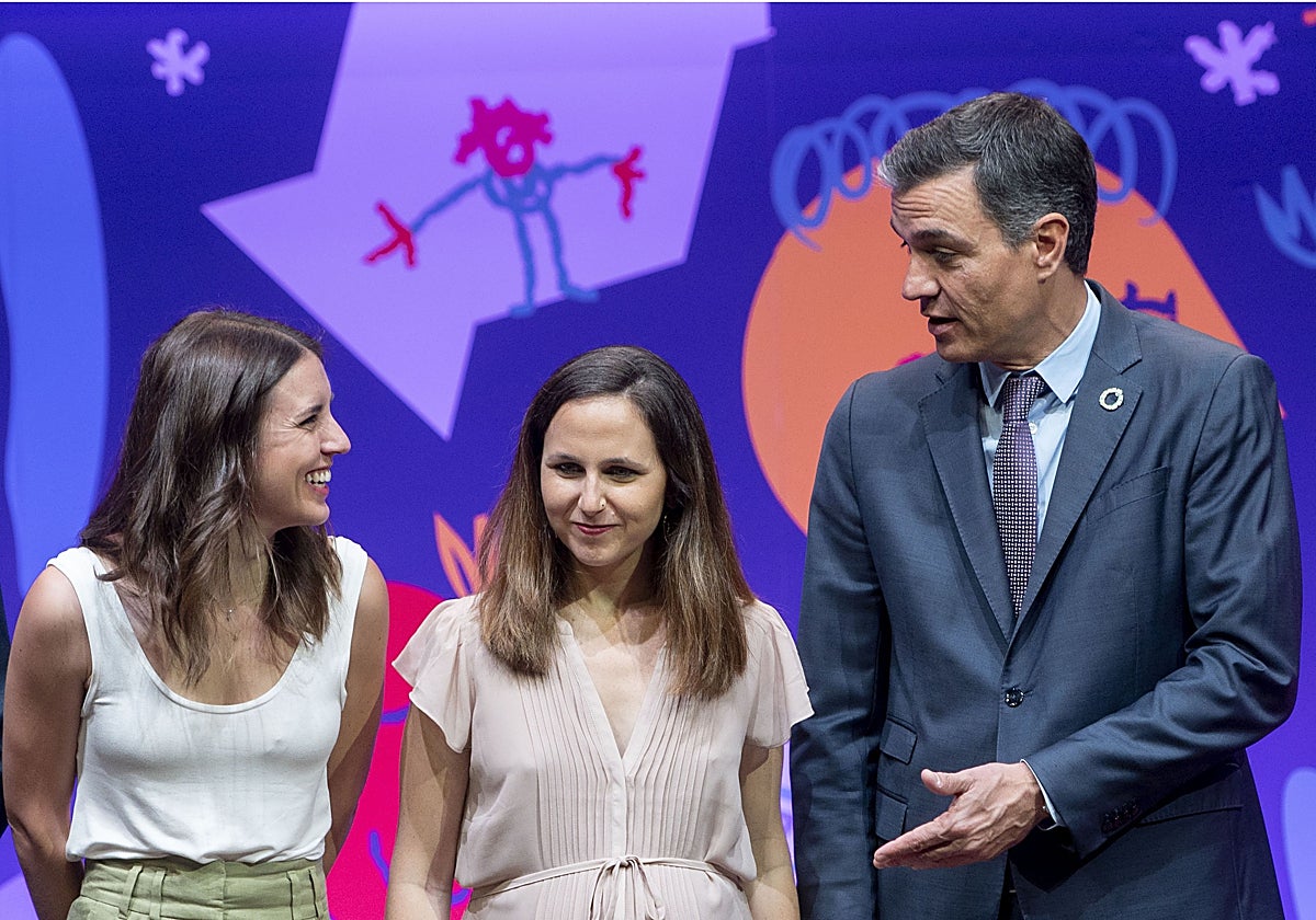 Montero, Belarra y Sánchez