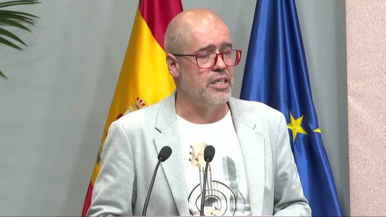 Díaz firma con sindicatos el Estatuto del Becario