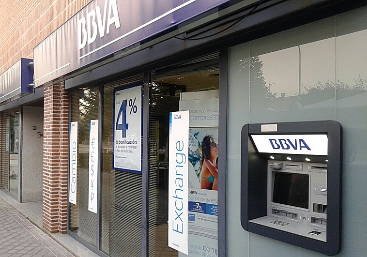 BBVA sufre una caída total de sus canales online y en los cajeros por “problemas técnicos”