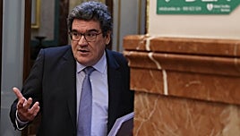 Escrivá permitirá destinar los ahorros del fondo público de pensiones a inversiones de riesgo