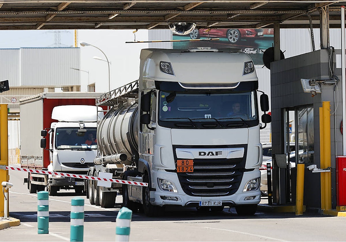 Vista general de la entrada a la planta de Ford Almussafes (Valencia)