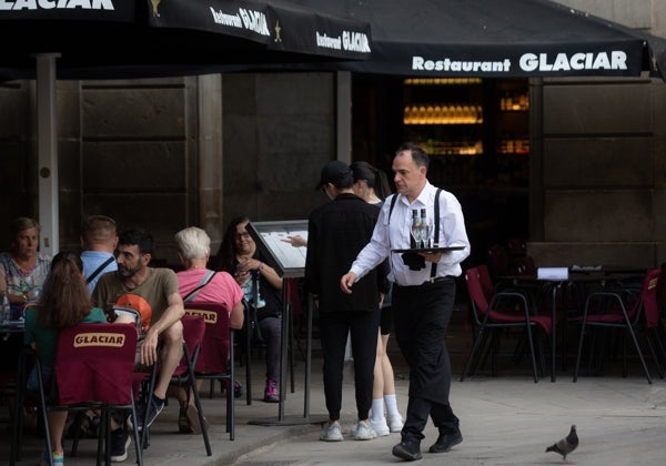 El turismo impulsa el empleo en España con 603.900 ocupados más y 365.300 parados menos en el segundo trimestre