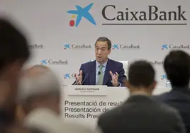 Caixabank registró un beneficio de 2.137 millones en el primer semestre, un 35,8% más por la mejora de los márgenes