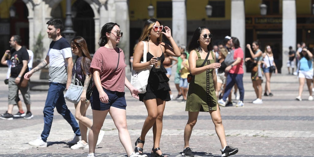 España recibió a 37,5 millones de turistas internacionales en los seis primeros meses de 2023 España recibió a 37,5 millones de turistas internacionales en los seis primeros meses de 2023