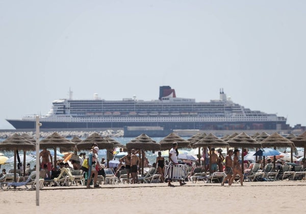 El verano más caro de la historia convierte las vacaciones en un lujo: «Tendremos que esperar otro año para viajar»