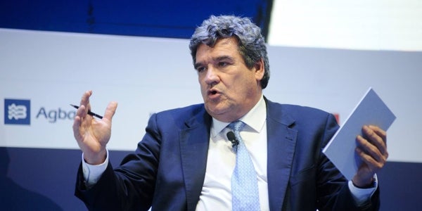 Seguridad Social pagó durante casi tres años por mantener viva la hucha de las pensiones Seguridad Social pagó durante casi tres años por mantener viva la hucha de las pensiones