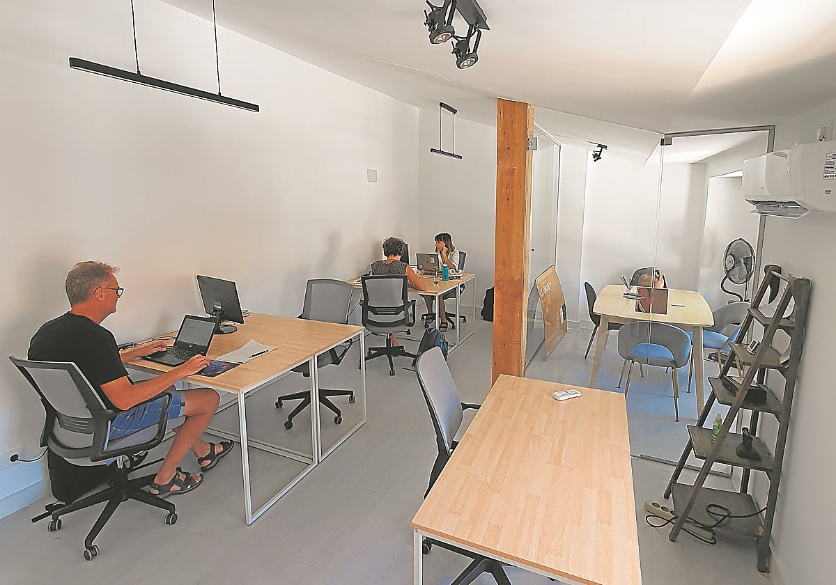 Instalaciones de La Grulla, en la localidad de Candeleda (Ávila)