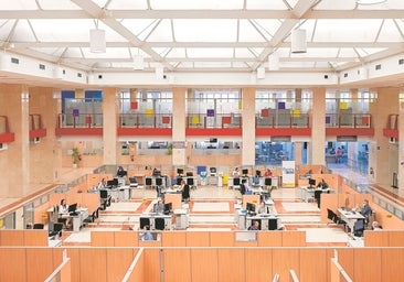 La Administración pública pierde más de 11.000 empleos en un mes