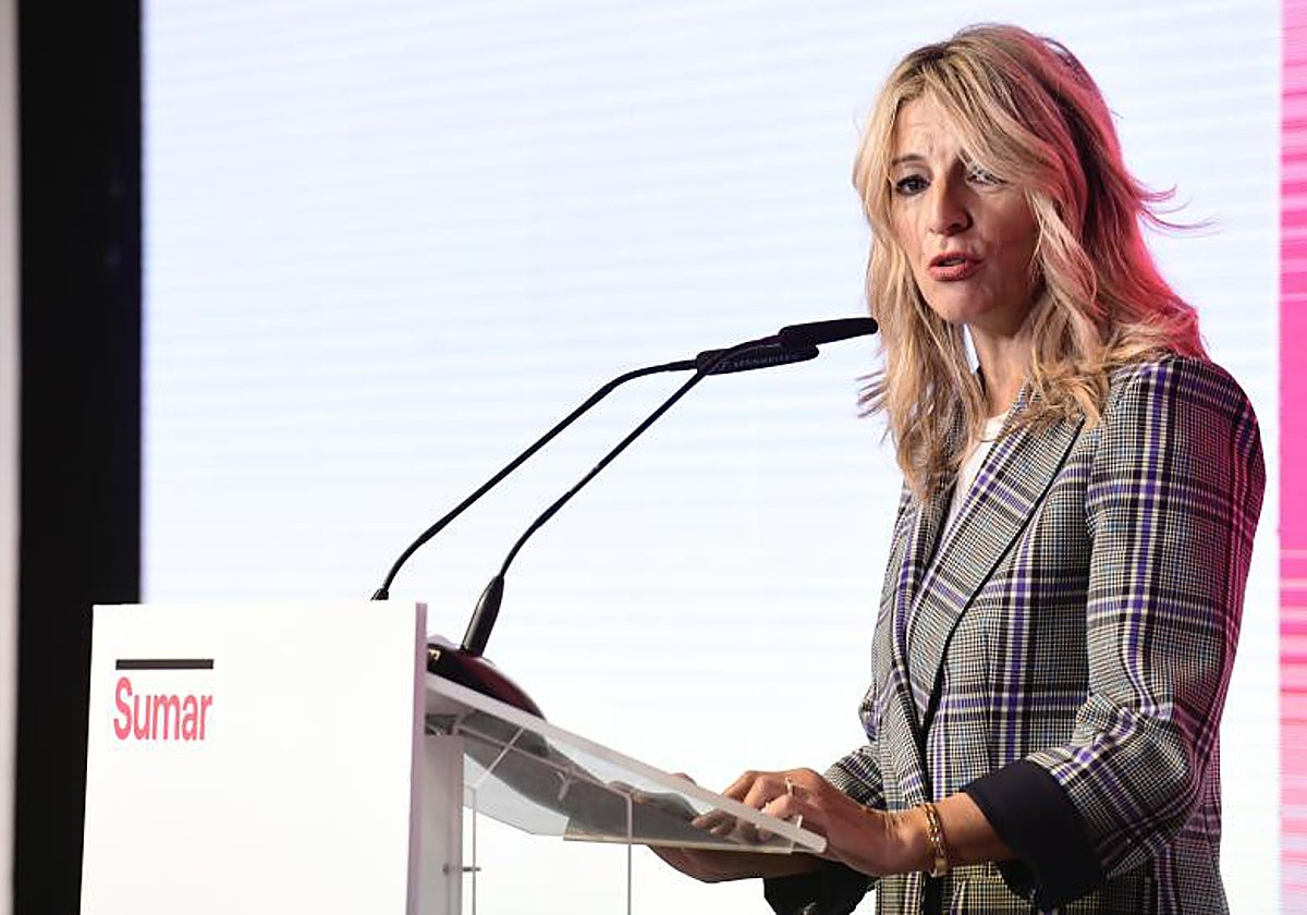 Yolanda Díaz critica la jornada laboral de 13 horas en Grecia pese a que en España puede ser aún mayor